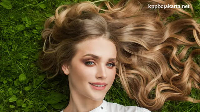 10 Cara untuk Memiliki Rambut Sehat Terawat Secara Alami